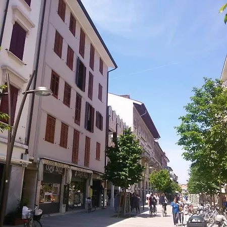 Viale Europa Unita Apartment *